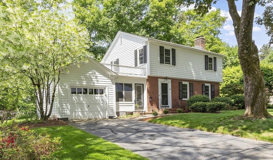 79 Cheever Cir, Andover, MA 01810 - 3 Beds, 3 Bath