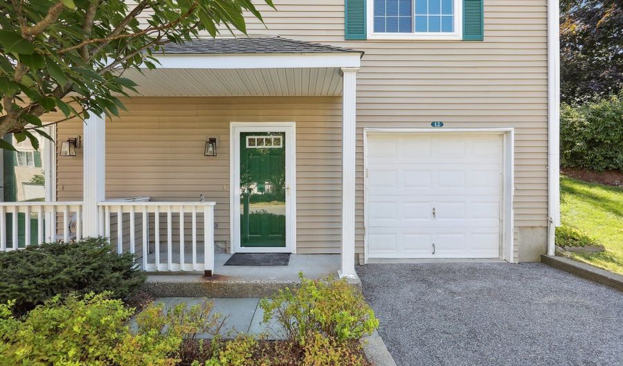 14 South St 12, Danbury, CT 06810 - 2 Beds, 2 Bath