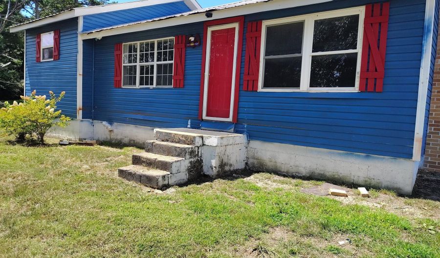 218 Riceville Rd Old, Athens, TN 37303 - 2 Beds, 1 Bath