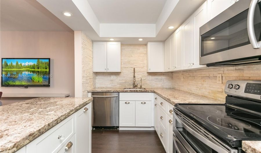 20291 NE 30th Ave PH-10, Aventura, FL 33180 - 3 Beds, 2 Bath