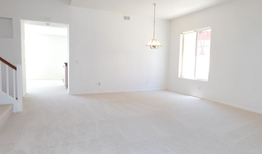 3915 Hummingbird Dr, Antioch, CA 94509 - 5 Beds, 3 Bath