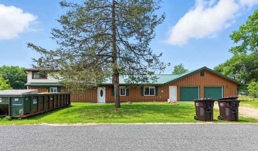 115 Wisconsin St, Tomah, WI 54660 - 4 Beds, 2 Bath