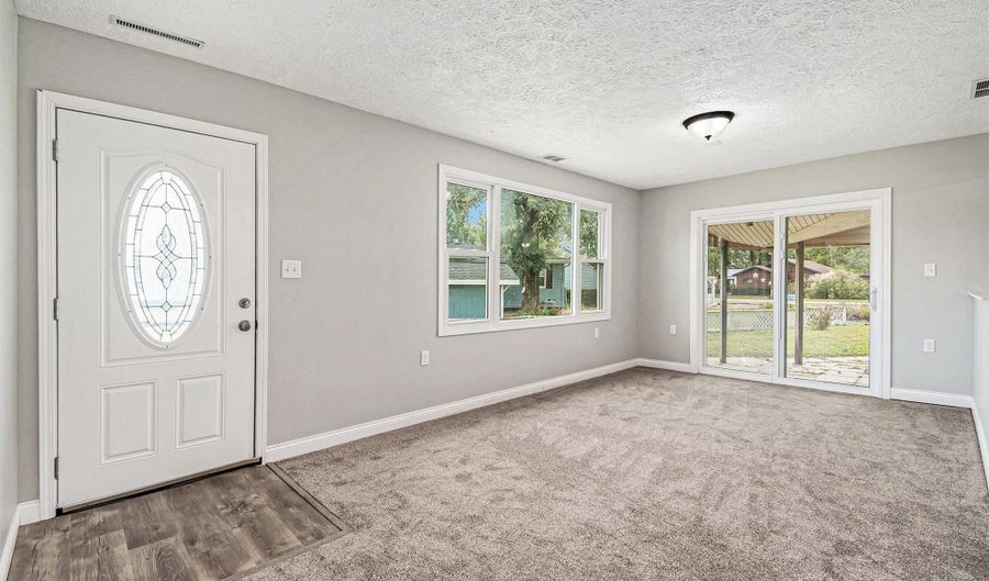 102 Oak Ln, Ashland, NE 68003 - 2 Beds, 1 Bath