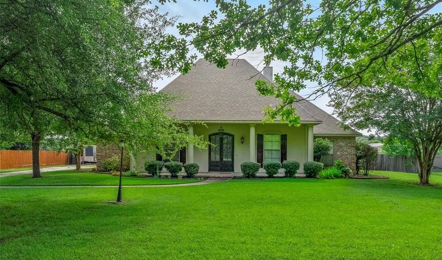5046 Linton Cutoff Rd, Benton, LA 71006 - 5 Beds, 4 Bath
