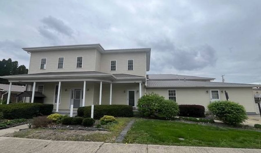 120 S Locust, Arcola, IL 61910 - 13 Beds, 11 Bath