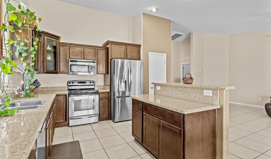 24924 W JESSICA Ln, Buckeye, AZ 85326 - 3 Beds, 2 Bath