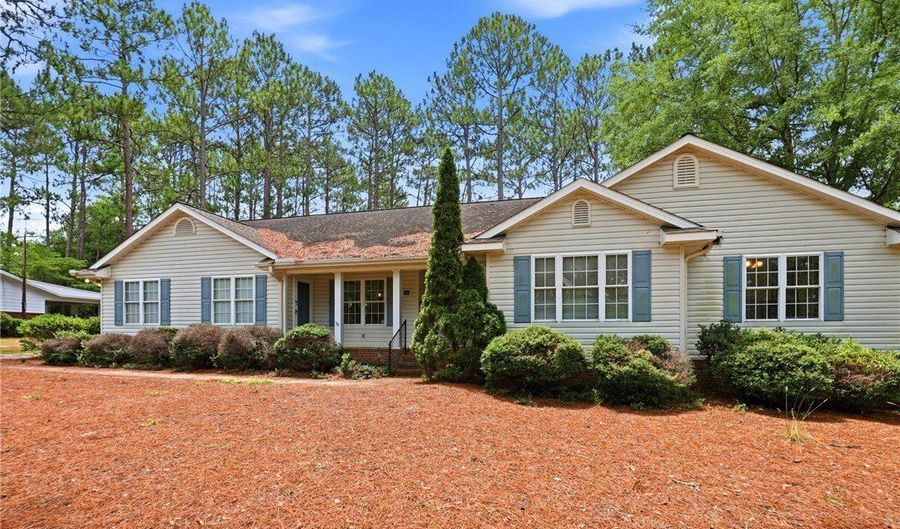 405 John McQueen Rd, Aberdeen, NC 28315 - 5 Beds, 3 Bath