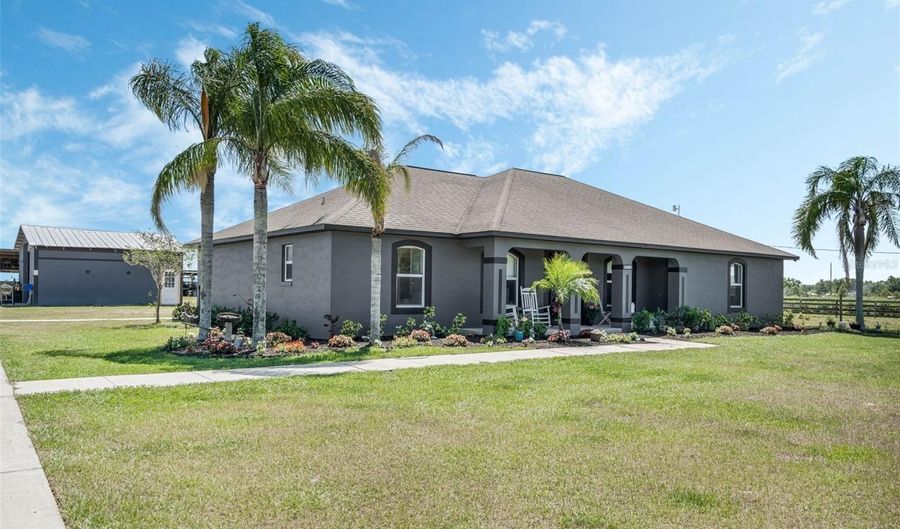 4400 WALKER LAKE Rd, Bartow, FL 33830 - 4 Beds, 2 Bath