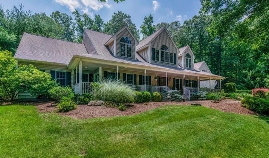 190 Andover Mohawk Rd, Andover, NJ 07821 - 4 Beds, 5 Bath