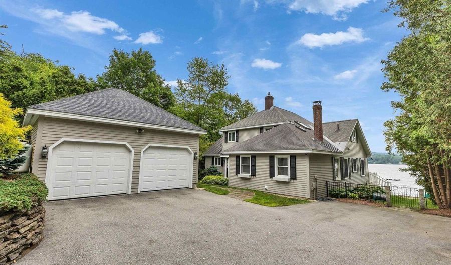 46 N Shore Rd, Chesterfield, NH 03462 - 3 Beds, 2 Bath