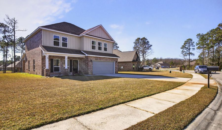 7131 Sonoma Dr, Biloxi, MS 39532 - 4 Beds, 4 Bath