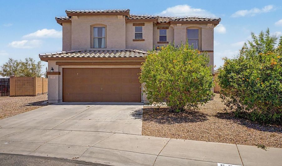 559 W Viola St, Casa Grande, AZ 85122 - 3 Beds, 3 Bath