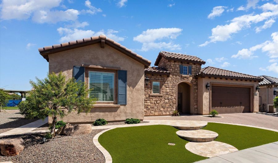 26018 W TARO Dr, Buckeye, AZ 85396 - 2 Beds, 3 Bath