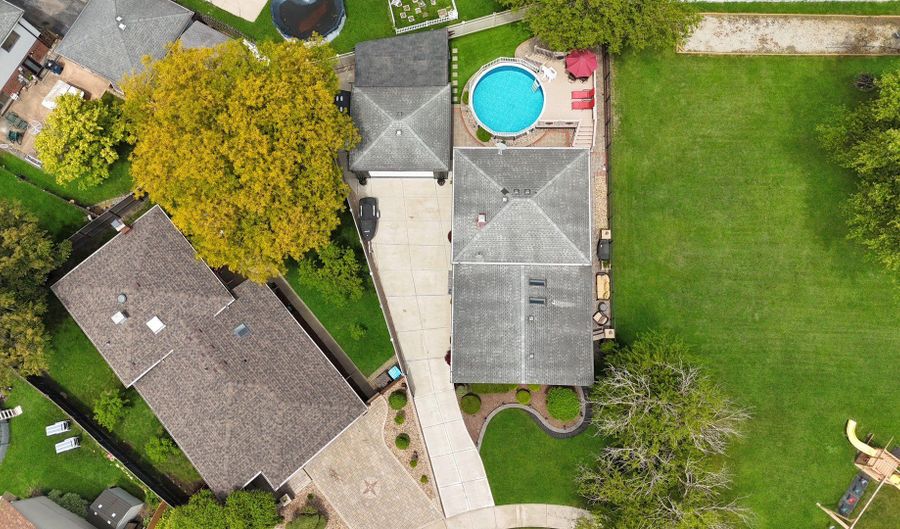 4690 W 130th Ct, Alsip, IL 60803 - 4 Beds, 2 Bath