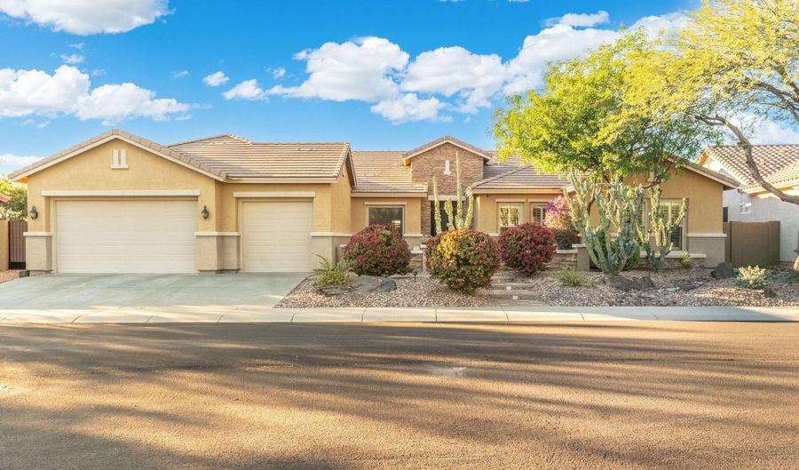 40114 N NOBLE HAWK Ct, Anthem, AZ 85086 - 4 Beds, 2 Bath