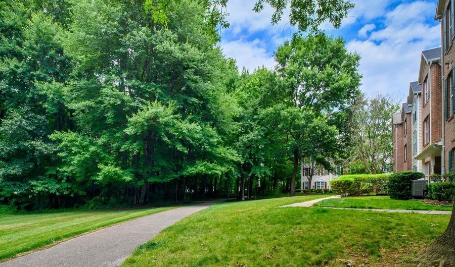 3622 ELMCREST Ln, Bowie, MD 20716 - 3 Beds, 3 Bath