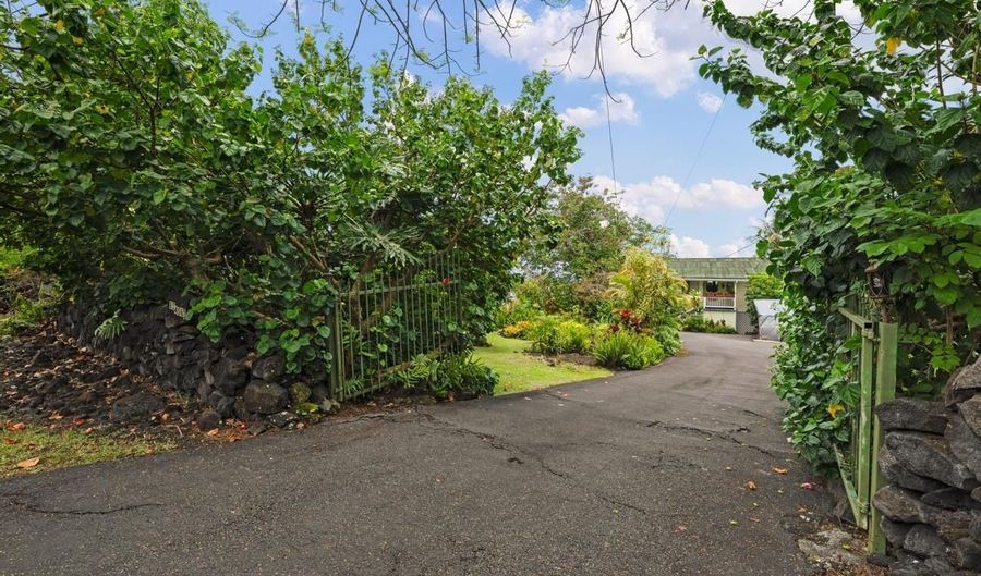 85-4563 HAWAII BELT Rd, Captain Cook, HI 96704 - 5 Beds, 2 Bath