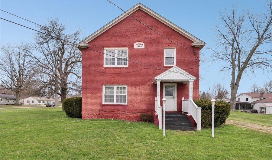 2419 Carpenter Rd, Ashtabula, OH 44004 - 4 Beds, 2 Bath