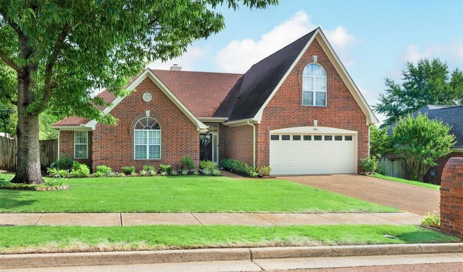 7686 SHADOW Gln, Bartlett, TN 38002 - 4 Beds, 3 Bath