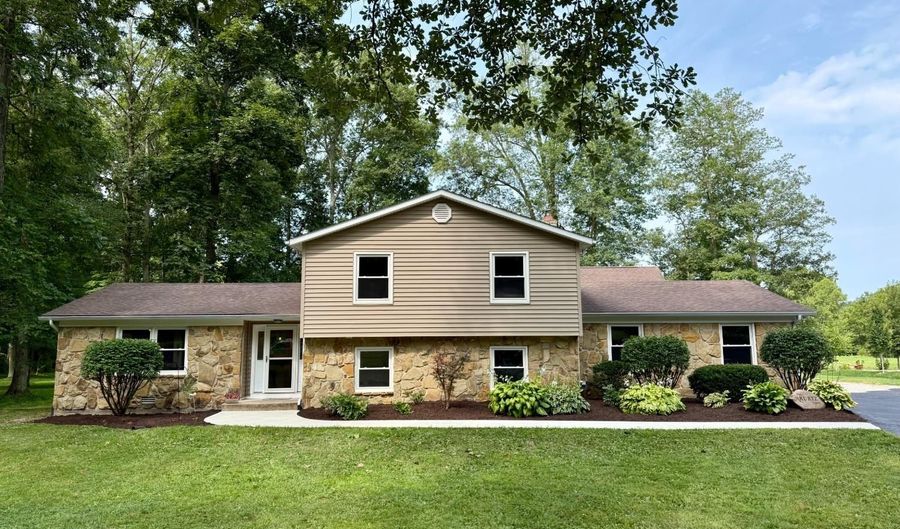 61 Westbrook Dr, Batesville, IN 47006 - 4 Beds, 3 Bath
