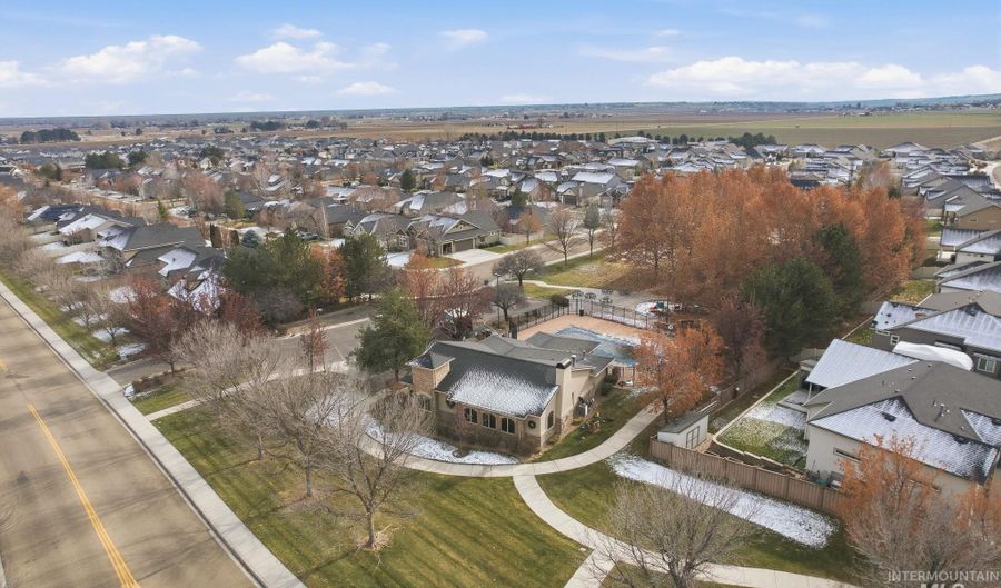 15319 Cosentino Ave, Caldwell, ID 83607 - 3 Beds, 2 Bath