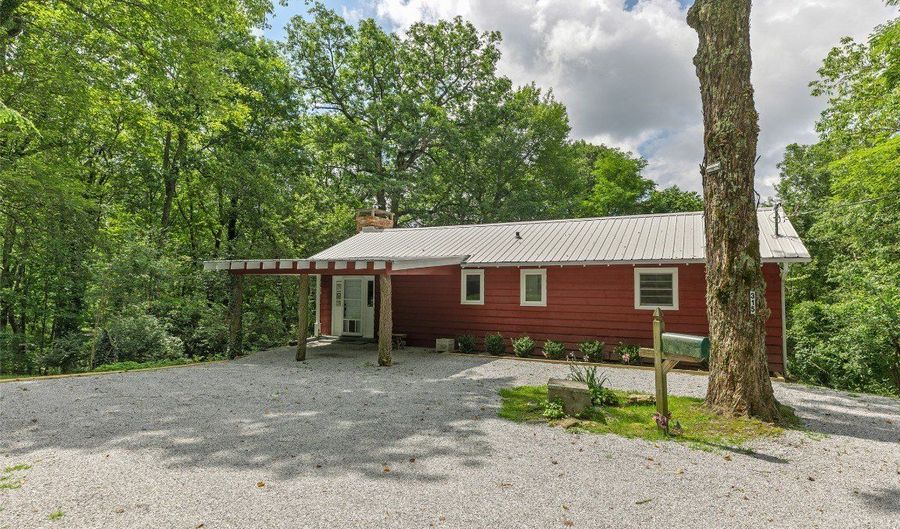 315 Rolling Acres Dr, Highlands, NC 28741 - 3 Beds, 2 Bath