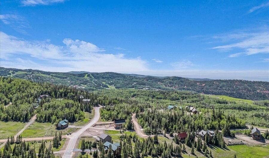 731 E Autumn Dr, Brian Head, UT 84719 - 5 Beds, 6 Bath