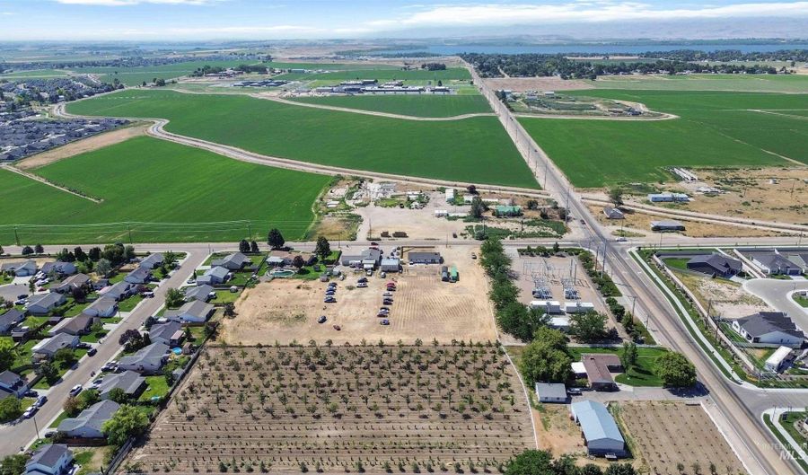 601 E Homedale Rd, Caldwell, ID 83607 - 3 Beds, 2 Bath
