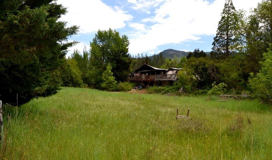 577 Covered Bridge Rd, Rogue River, OR 97537 - 3 Beds, 2 Bath