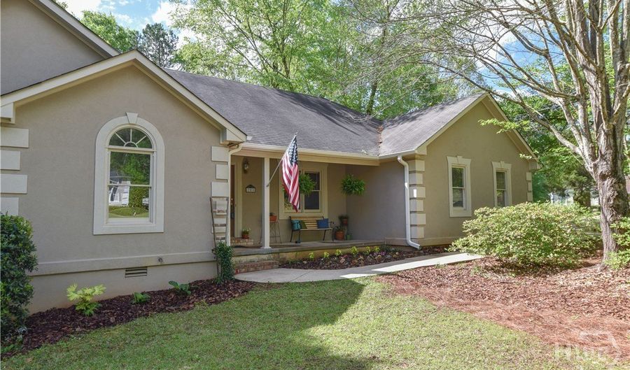 250 Brickleberry Rdg, Athens, GA 30605 - 3 Beds, 2 Bath