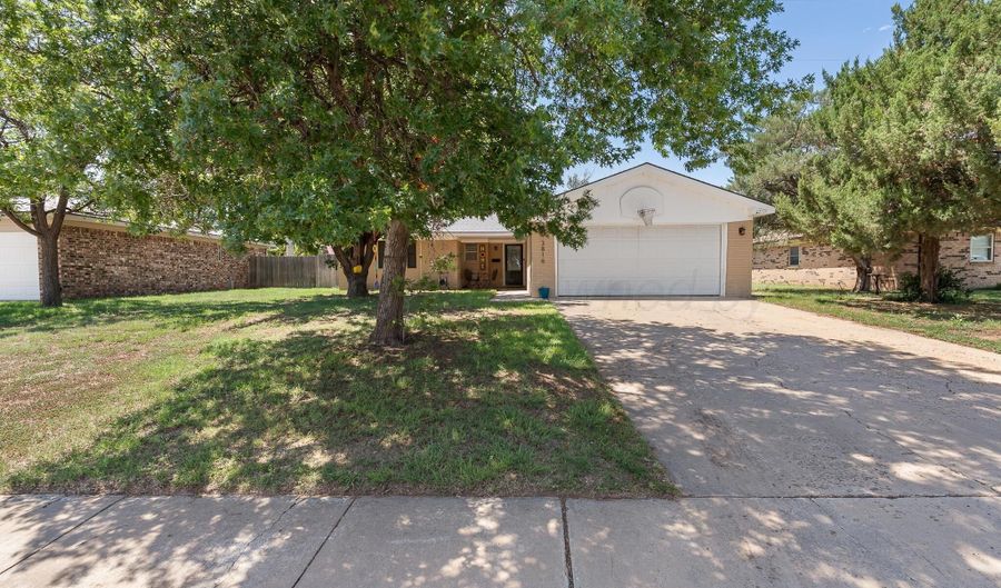 3816 HOLIDAY Dr, Amarillo, TX 79109 - 3 Beds, 2 Bath