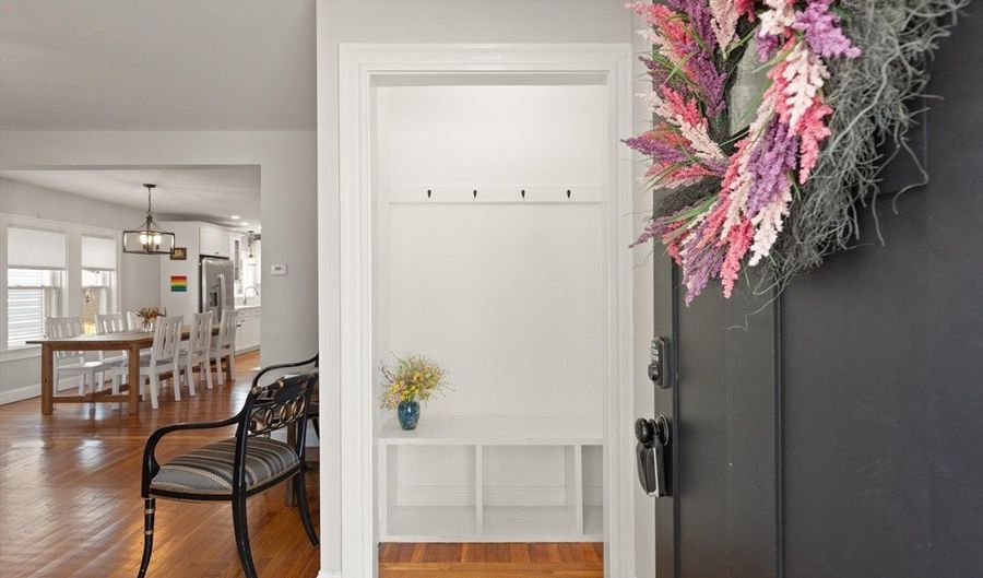 86 Chandler St 86, Arlington, MA 02474 - 4 Beds, 2 Bath