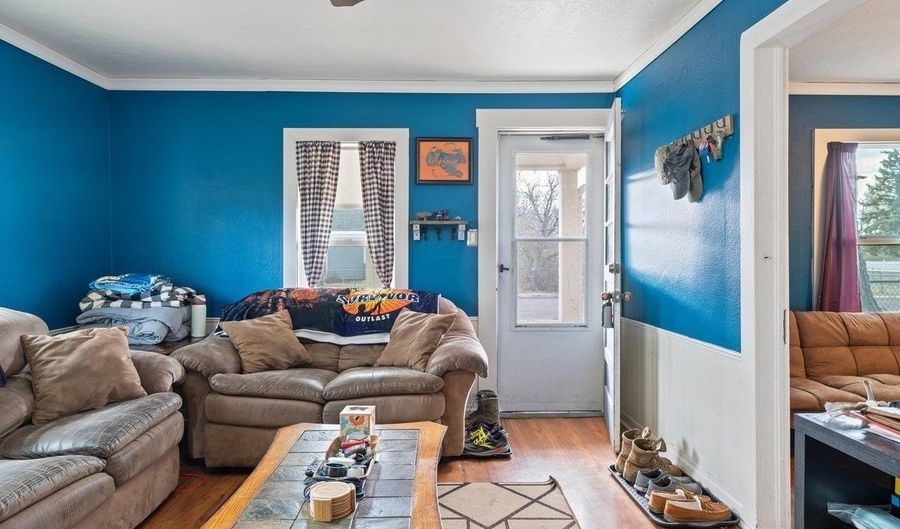 1010 E 8TH St, Cheyenne, WY 82001 - 3 Beds, 1 Bath