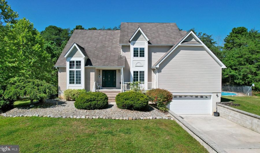 892 HOGBIN Rd, Millville, NJ 08332 - 4 Beds, 3 Bath