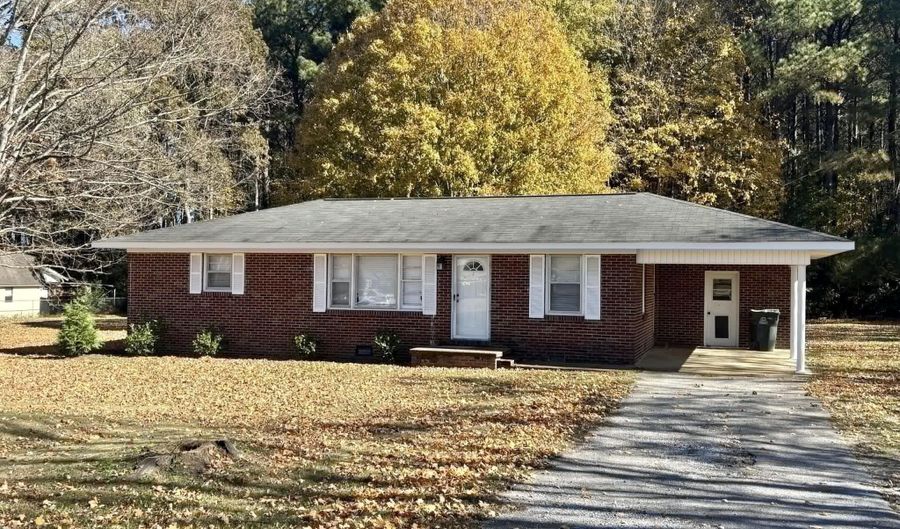 17456 Lucas Ferry Rd, Athens, AL 35611 - 3 Beds, 1 Bath