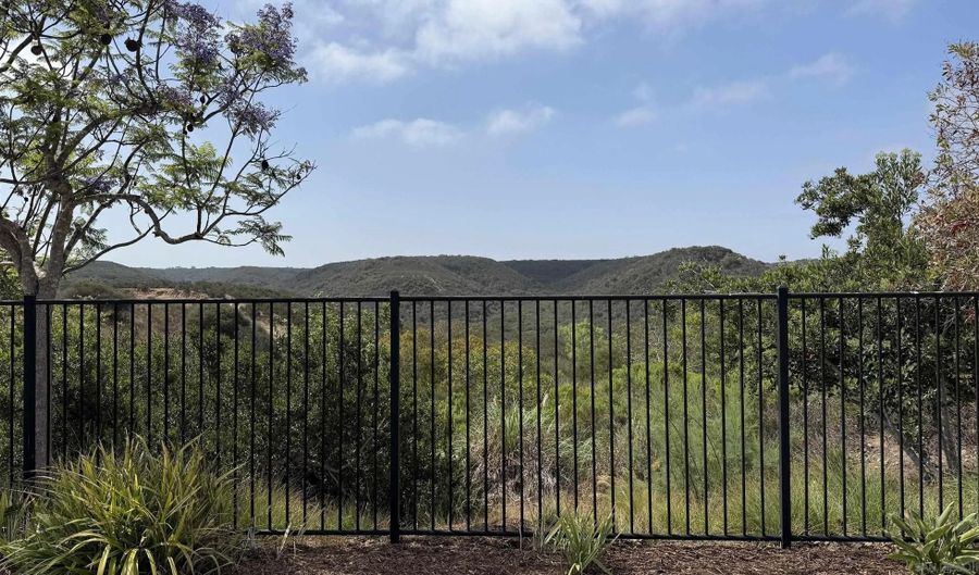 13133 Via Canyon Dr, San Diego, CA 92129 - 6 Beds, 5 Bath