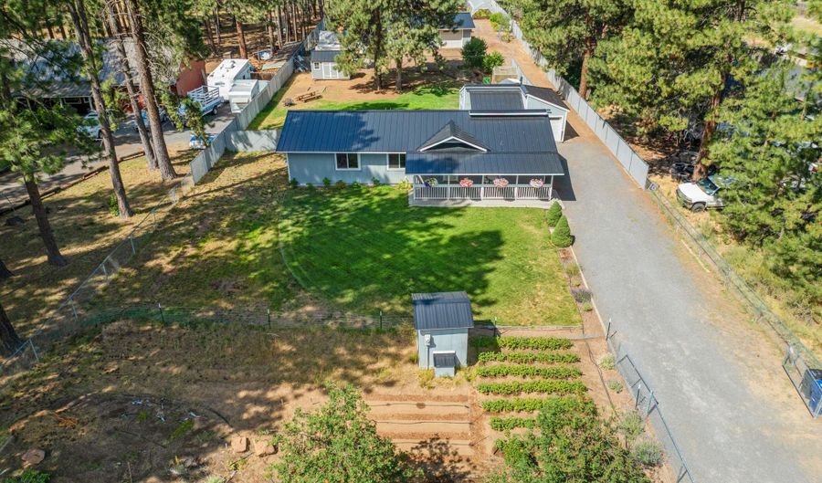 59773 Cheyenne Rd, Bend, OR 97702 - 3 Beds, 2 Bath