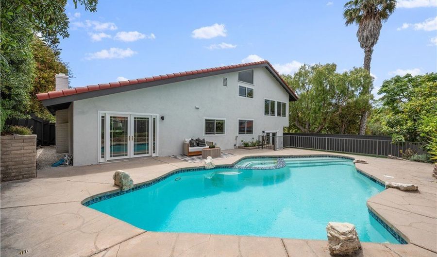30433 Via Rivera, Rancho Palos Verdes, CA 90275 - 4 Beds, 3 Bath