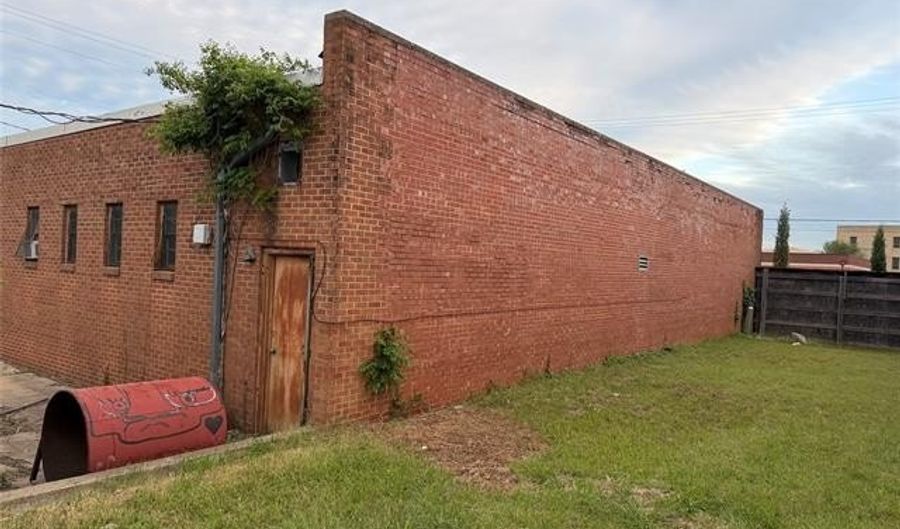 28 Mill SE, Ardmore, OK 73401 - 0 Beds, 0 Bath