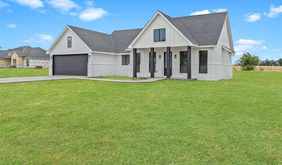 252 Jimmy Ln, Millsap, TX 76066 - 3 Beds, 2 Bath
