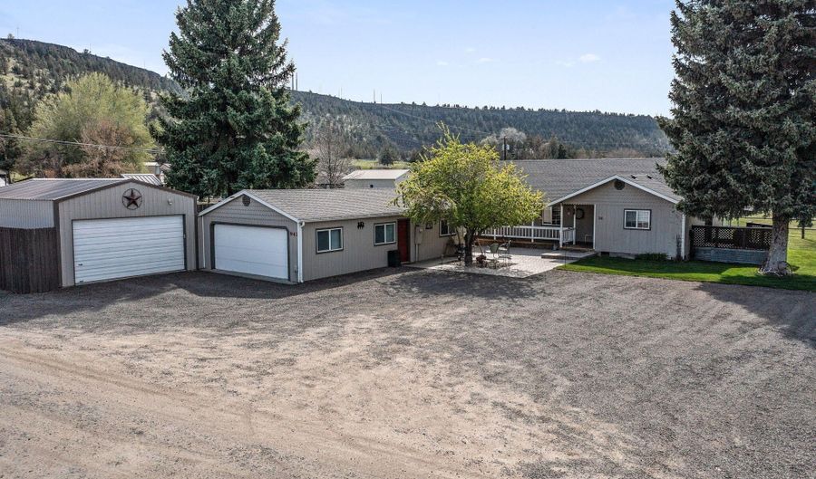 941 NW Westview Rd, Prineville, OR 97754 - 3 Beds, 2 Bath