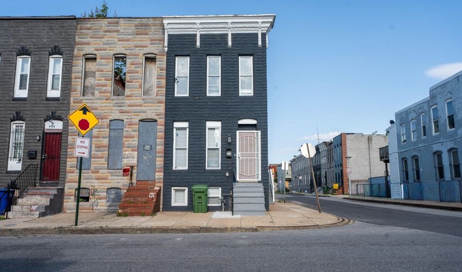 311 S PULASKI St, Baltimore, MD 21223 - 5 Beds, 3 Bath