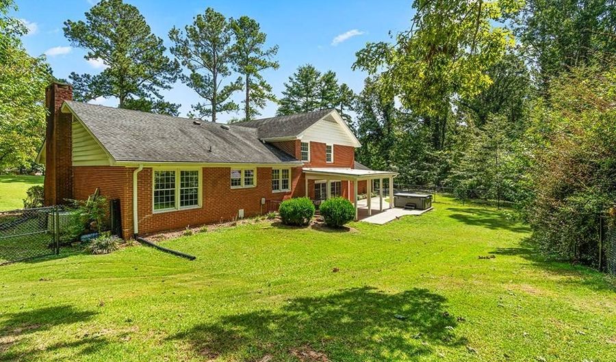 208 Millwood Rd, Abbeville, SC 29620 - 4 Beds, 3 Bath