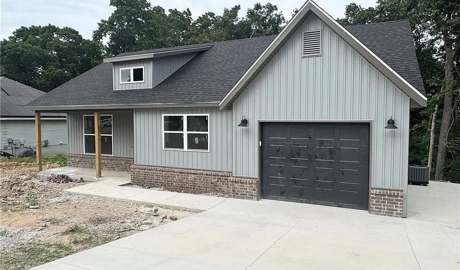 68 Kirkwall Dr, Bella Vista, AR 72715 - 2 Beds, 2 Bath