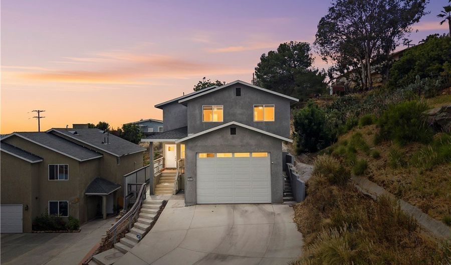 1650 Paraiso, Spring Valley, CA 91977 - 4 Beds, 3 Bath