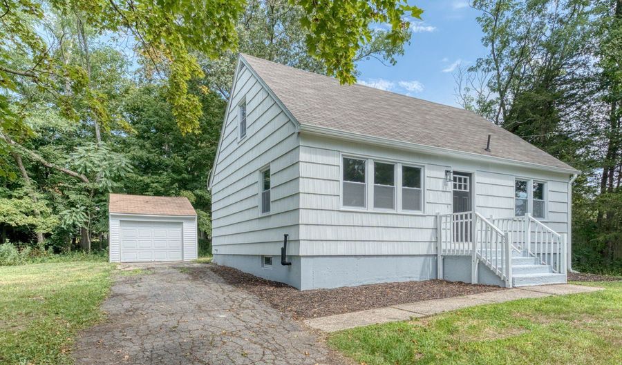29 Mines Rd, Bristol, CT 06010 - 4 Beds, 2 Bath