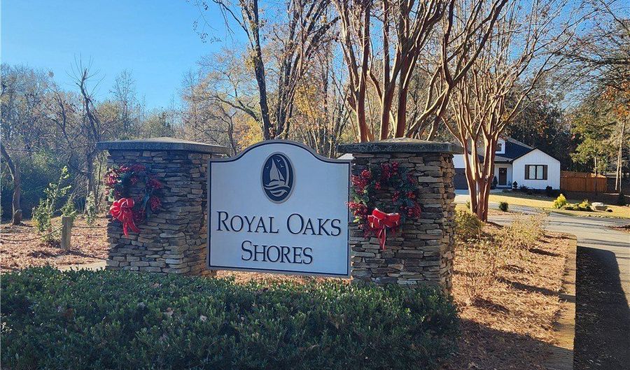 110 Crepe Myrtle Ln, Anderson, SC 29625 - 5 Beds, 4 Bath