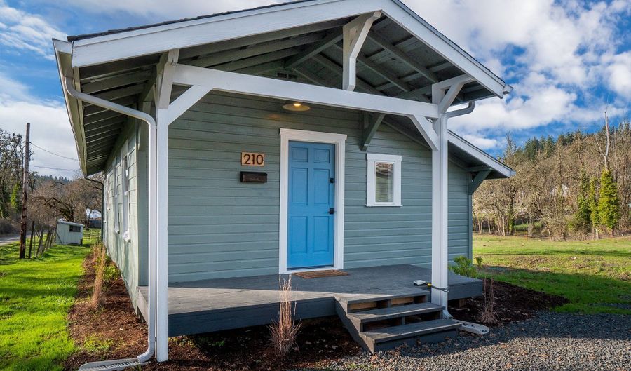 210 DORRIS St, Springfield, OR 97477 - 2 Beds, 1 Bath
