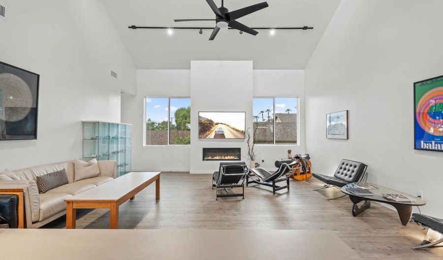 1818 New York Dr, Altadena, CA 91001 - 5 Beds, 4 Bath