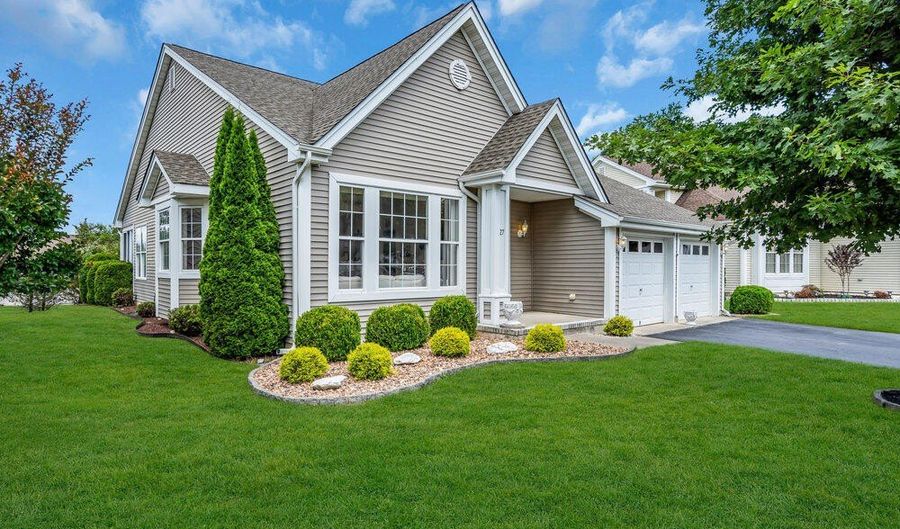 27 Valley Stream Pl, Barnegat, NJ 08005 - 2 Beds, 2 Bath